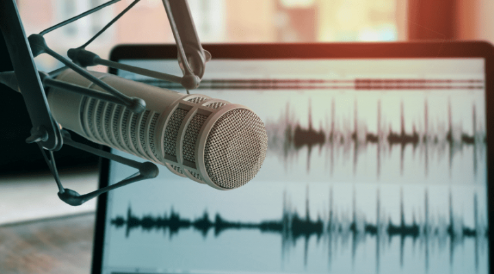 Principais formatos de podcast para jornalistas produzirem